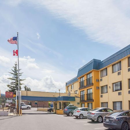 Days Inn By Wyndham Bellingham Wa Exterior photo