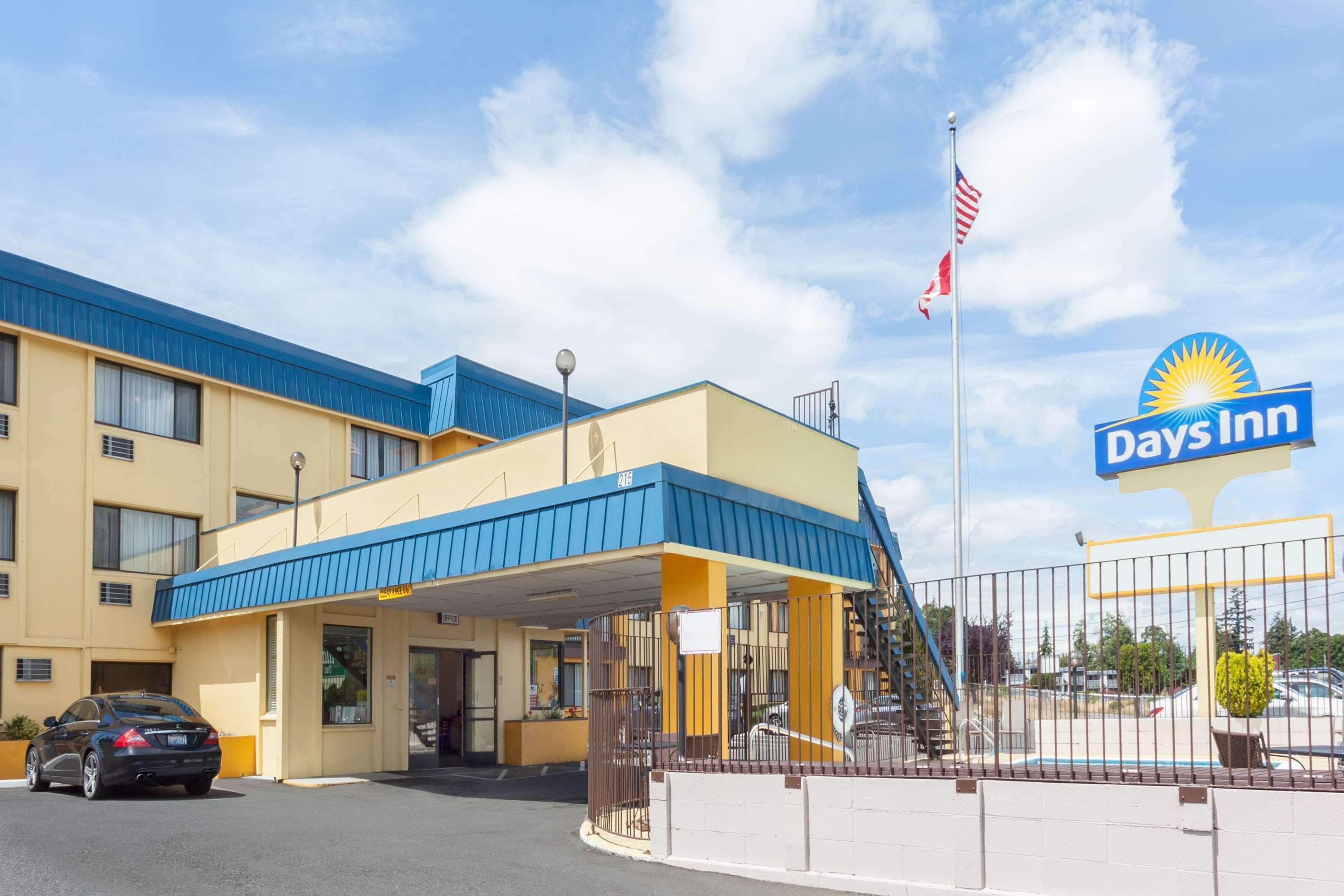 Days Inn By Wyndham Bellingham Wa Exterior photo