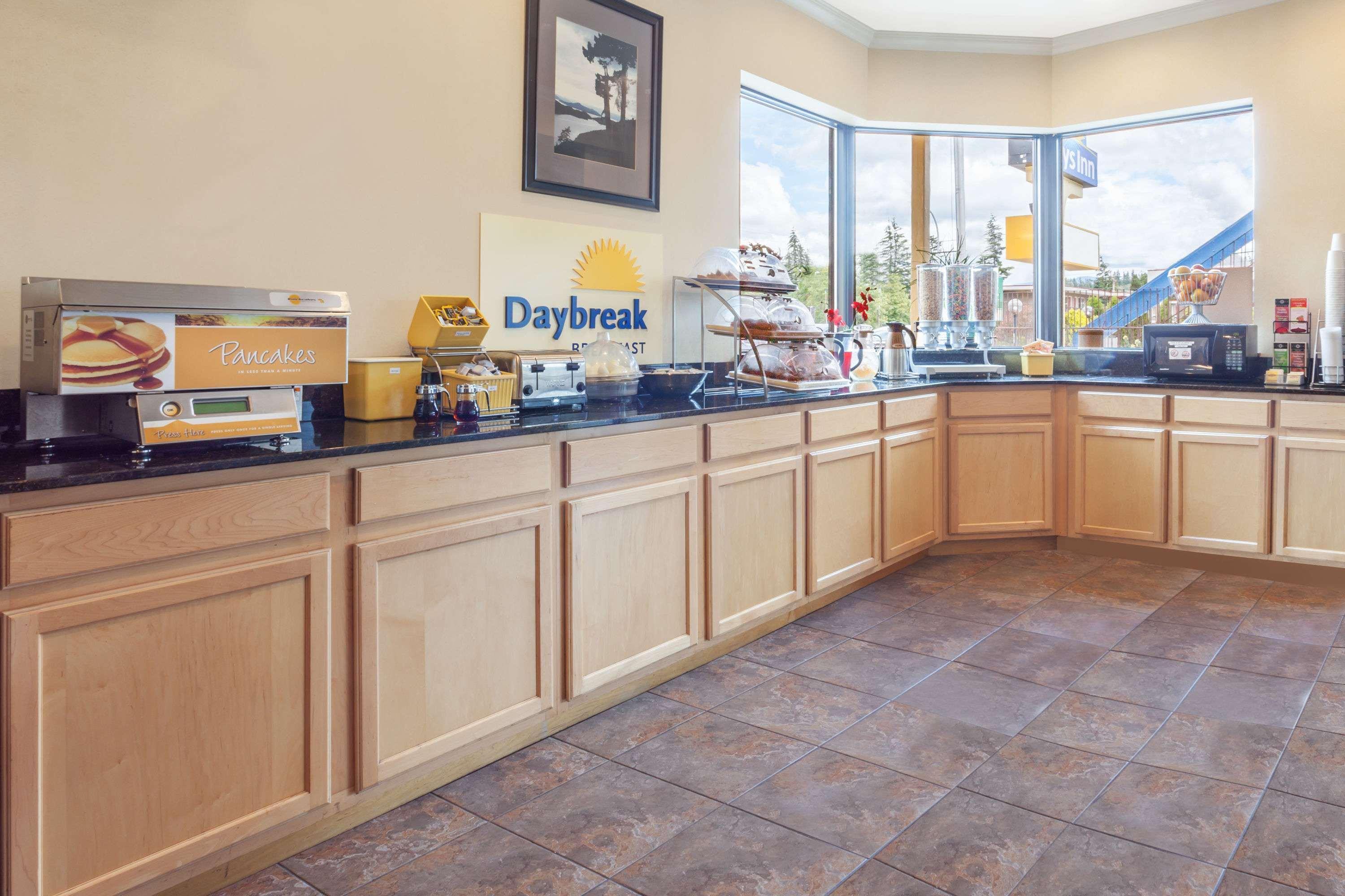 Days Inn By Wyndham Bellingham Wa Exterior photo